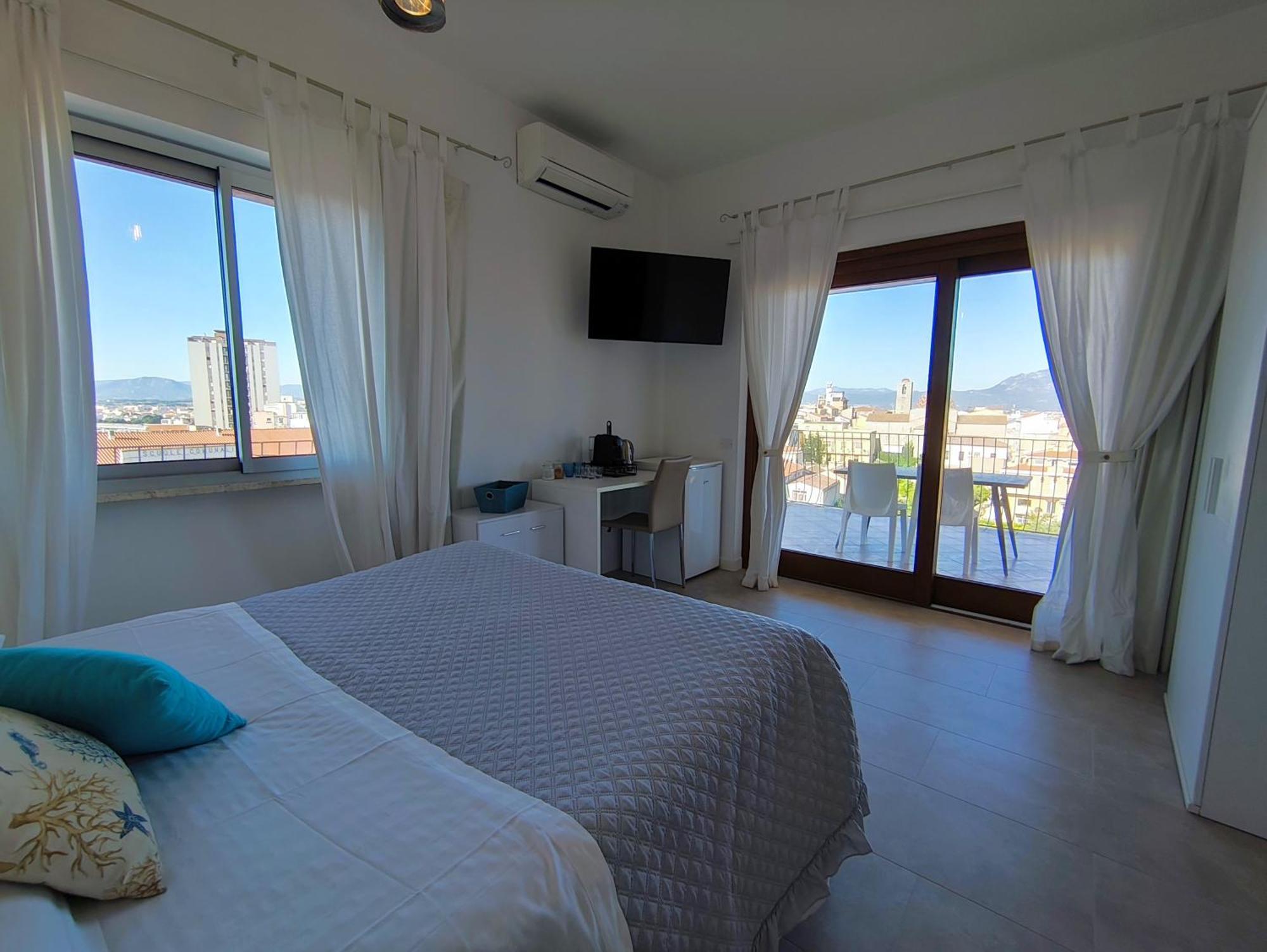 Marysel Rooms Olbia Exterior photo